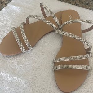 💘 QUPID - Absolutely never worn brand new! High quality, leather w/rhinestones